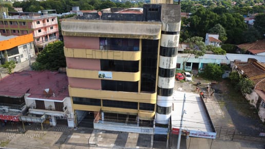 EDIFICIO EN VENTA: INVERSIÓN ESTRATÉGICA FRENTE A LA TERMINAL DE ÓMNIBUS