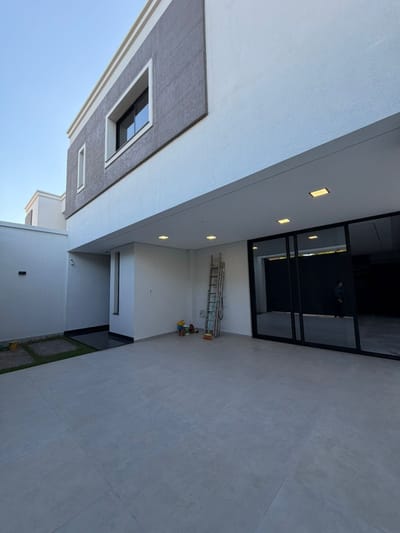 Alquilo Hermoso Duplex a Estrenar en Bo. MBURUCUYA !! 3 dormitorios en Suite+ Piscina.
