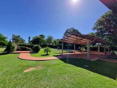 Casa Quinta en Venta - Areguá