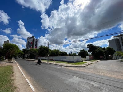 Amplio Terreno en Alquiler- Avenida Santa Teresa