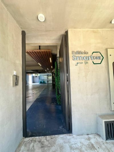 VENDO DEPARTAMENTO DE 2HAB SEMIAMOBLADO C/ COCHERA ZONA CIT