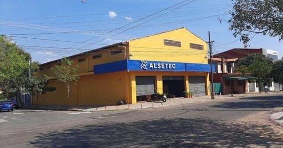 Vendo Depósito con Ubicación Privilegiada - A Solo 2 Cuadras de Gral. Santos