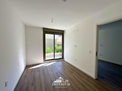 VENTA APARTAMENTO 2 DORMITORIOS CON TERRAZA, PARQUE BATLLE, MONTEVIDEO.