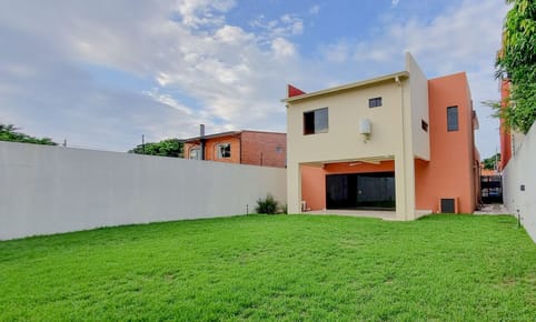 CASA DE 3 HABITACIONES CON AMPLIO PATIO EN FERNANDO ZONA SUR EN VENTA
