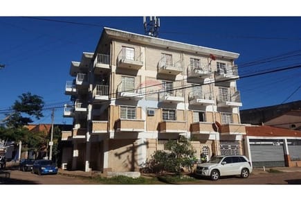 EDIFICIO DE DEPARTAMENTOS + CASA EN FERNANDO NORTE EN VENTA
