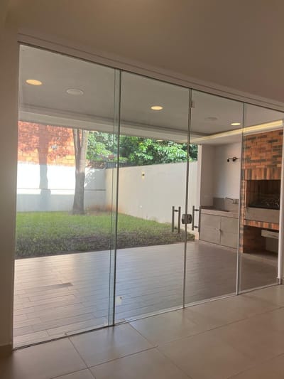 Duplex en venta Fernando de la Mora - Leopardi