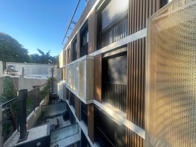 Moderno Apartamento de 1 Habitación con Balcón en Lagunillas 434 - ¡Disponible para Alquiler!