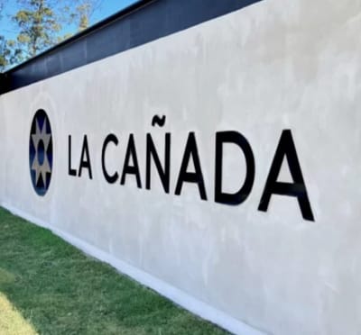 Lote en barrio privado La Cañada Distrito 52. Ubicación privilegiada