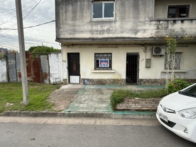 Casa Esquina en Las Piedras en Venta