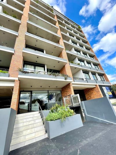 EN ALQUILER / VENTA - DEPARTAMENTO DE 2 DORMITORIOS EN VILLA MORRA
