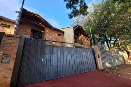 Venta de dúplex z/ Quartier Las Marias