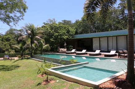 Alquiler y Venta en San Bernardino: Lujosa Casa zona anfiteatro