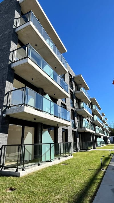 VIVE EN EL PRADO; TU APARTAMENTO NUEVO TE ESPERA