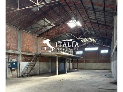 GALPONES 3800 M2 ZONA COLON CESAR MAYO GUTIERREZ