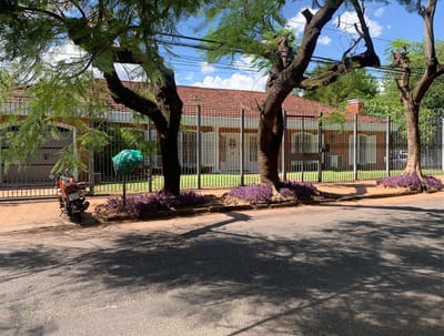 EN VENTA PROPIEDAD EN ESQUINA – ENTRE MARISCAL LOPEZ Y ESPAÑA
