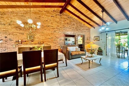 EN VENTA HERMOSA CASA DE UNA SOLA PLANTA LUQUE