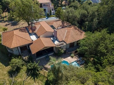 VENDO RESIDENCIA PREMIUM EN EL YACHT Y GOLF CLUB PARAGUAYO