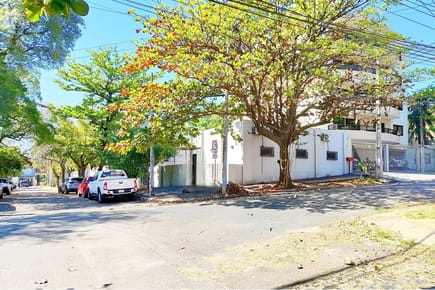 Casa-Venta-33 orientales y 25 de Mayo, Bernardino Caballero, Asunción