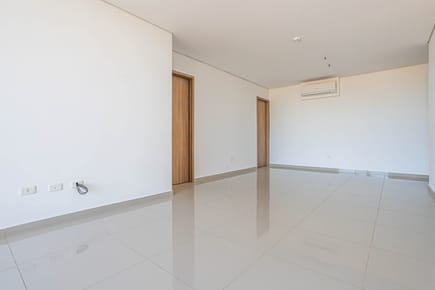 Vendo departamento sobre Avda Santisima trinidad, de 2 dormitorios