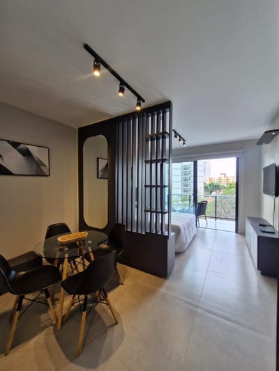 PREMIUM FURNISHED STUDIO IN LAS LOMAS Just steps from Shopping del Sol and Paseo La Galería