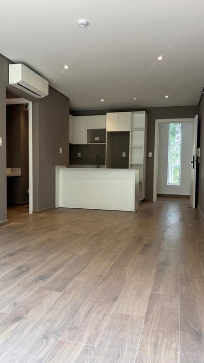 Alquilo Hermoso departamento de 1 dormitorio en suite y baño social a Estrenar en el corazón de Villa morra!!