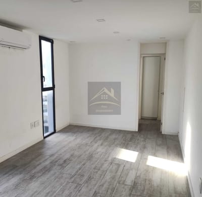 Venta monoambiente con garaje en Punta Carretas, a pasos del mar