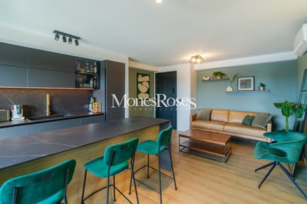Divino Apartamento en Venta  Carrasco a mts de Portones shopping nuevo con garage vigilancia y barbacoa Unico!!