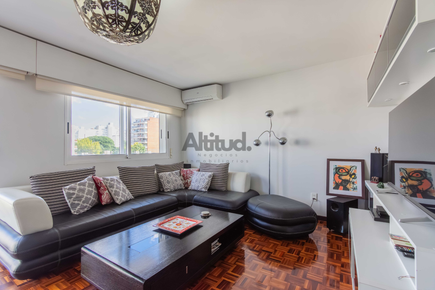 Apartamento en venta 3 dormitorios + servicio actualizado para ingresar