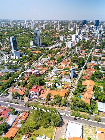 VENDO TERRENO  BARRIO MADAME LYNCH / ZONA EJE CORPORATIVO