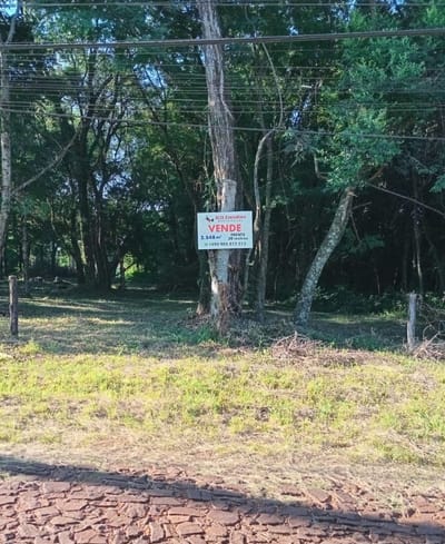 ✅En Venta: Hermoso Inmueble con Ubicación Privilegiada en el Acceso a Hohenau desde Encarnación, Barrio Cerro Corá.