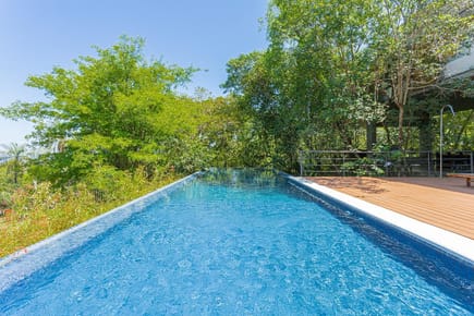 VENDO LUJOSA RESIDENCIA CON VISTA AL LAGO EN SAN BERNARDINO