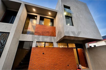 VENDO DUPLEX EN LAMBARE