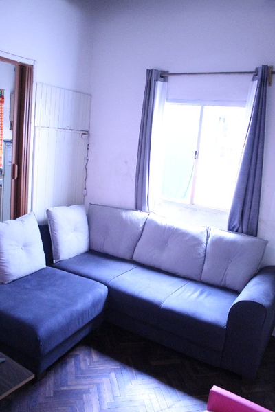 Venta apartamento 2 dormitorios y patio, con renta, en La Teja