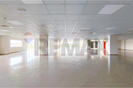 Exclusiva Oficina Premium en el Corazón de Villamorra: La Ubicación Estratégica para el Éxito de su Empresa