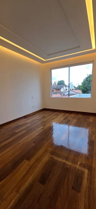 EN VENTA RESIDENCIA AMPLIA Y MODERNA A ESTRENAR EN BARRIO HERRERA