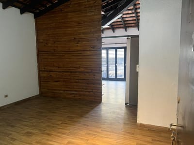 Alquilo Oficina en el Centro. Barrio La Encarnacion.