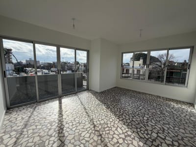 **CON RENTA**RECICLADO A ESTRENAR! BATLLE Y ORDOÑEZ A 2 DE 8 DE OCTUBRE
