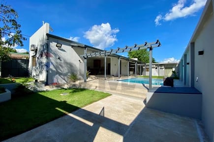 RESIDENCIA EXCLUSIVA A ESTRENAR Y AMOBLADA EN SAN BERNARDINO