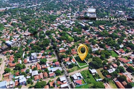3 Terrenos Estratégicos en Esquina en San Lorenzo: Ideal para Duplex Modernos y Locales Comerciales de Alto Impacto