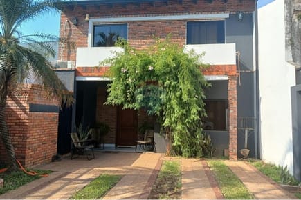 CASA EN VENTA EN LUQUE CON SOLO 8 MESES