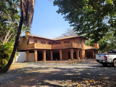 VILLA MORRA ALQUILER IDEAL PARA EMPRESAS U OFICINAS