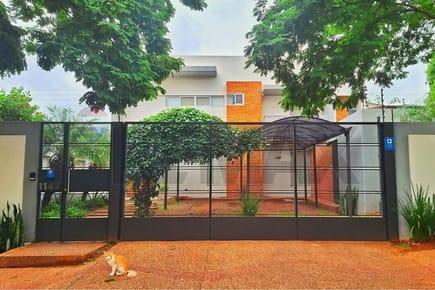 VENDO RESIDENCIA EN LAMBARE