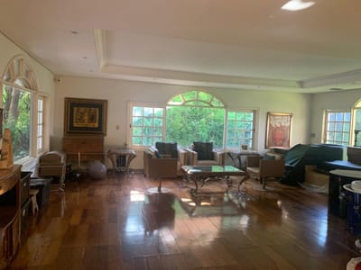 VENDO RESIDENCIA PREMIUM EN BARRIO RECOLETA DE LA CIUDAD DE ASUNCION