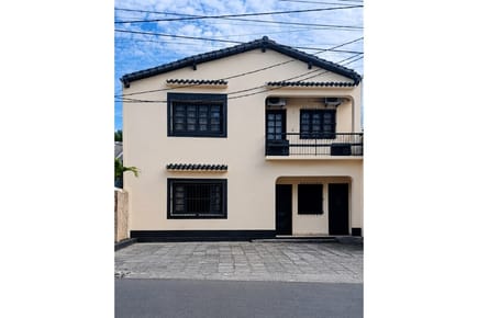 Casa-Venta-Avda Perú entre Cerro Corá y Azara, Ciudad Nueva, Asunción