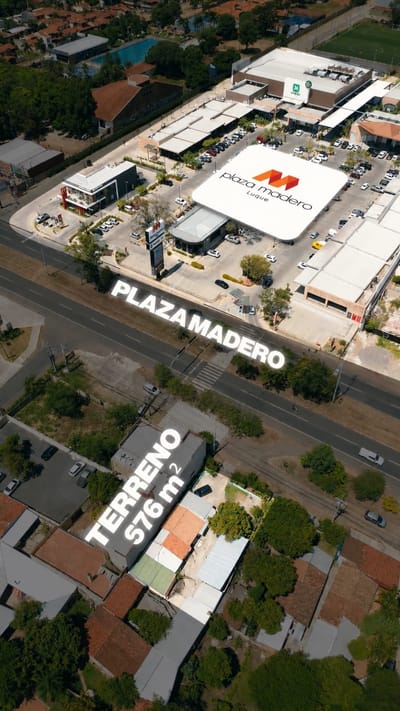 VENDO PROPIEDAD FRENTE A PLAZA MADERO