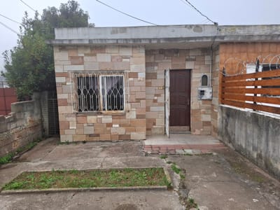 Venta Casa entre Malvin Norte y Maroñas, 2 dormitorios