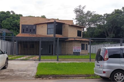 Casa-Alquiler-Avda Carlos A Lopez entre Alberdi y Lomas Valentin, RESIDENCIAL, Villeta, Central
