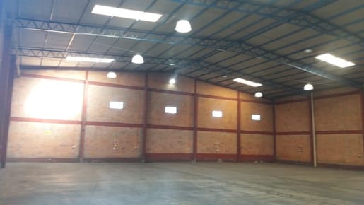 ALQUILO DEPOSITO DE 1.040 M2 EN LUQUE‼️C-1010