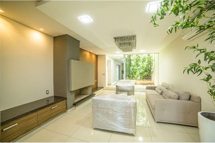 Residencia-Alquiler-Isaac Kostianovsky, Los Laureles, Asunción