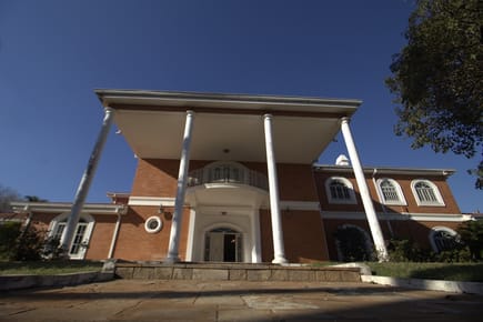 Residencia-Alquiler-Laguna Grande casi Santoral, San Lorenzo, Central
